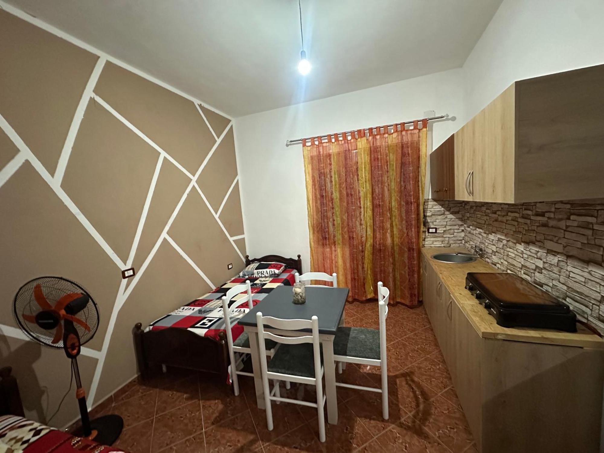 Apartment For Rent Vacation Krasniqi Karpen Exterior foto