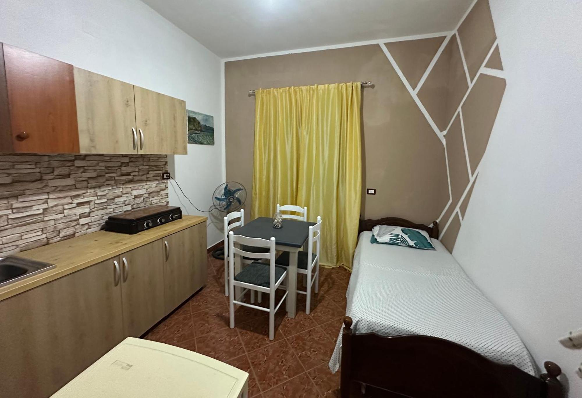 Apartment For Rent Vacation Krasniqi Karpen Exterior foto